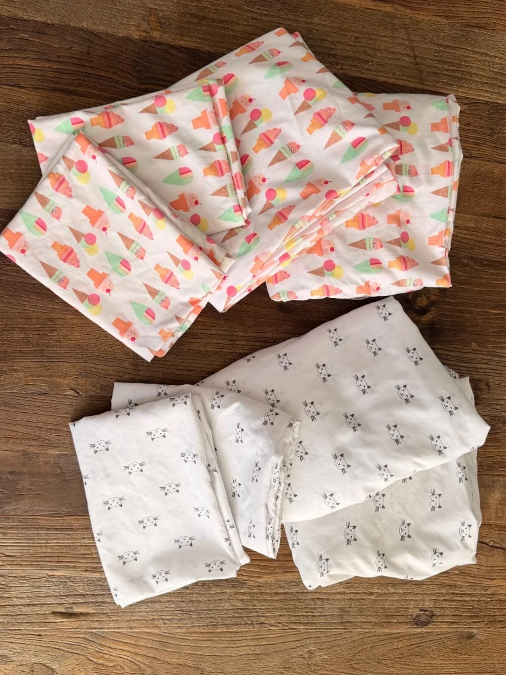 2 Girls Sheet Sets Pillowfort (Ice Cream) & London Kaye (Ice Cream) 8 Pieces